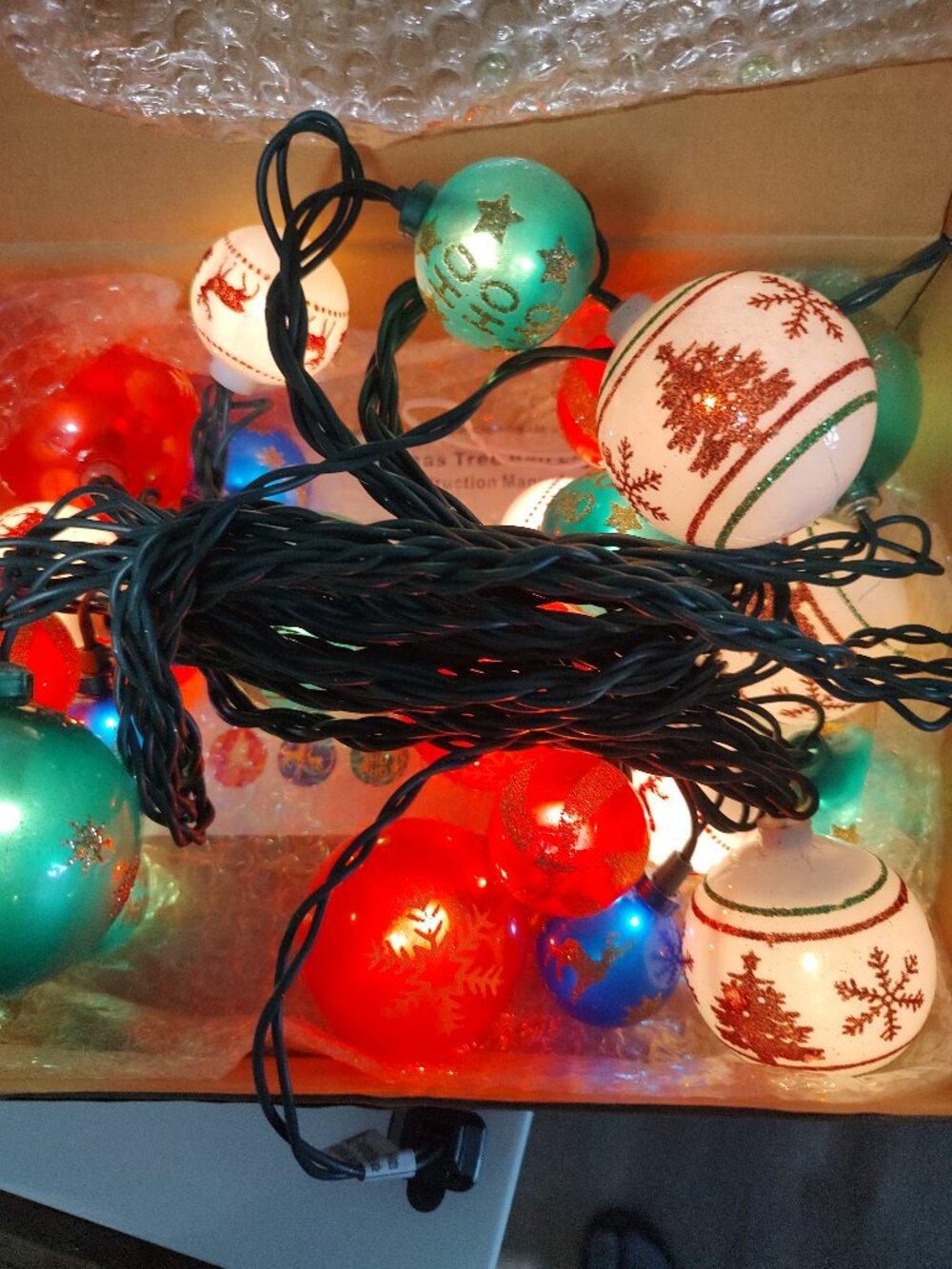 AIRIVO Christmas Tree Ball Ornaments, 28ft 25 Bulb Outdoor Christmas String Ligh